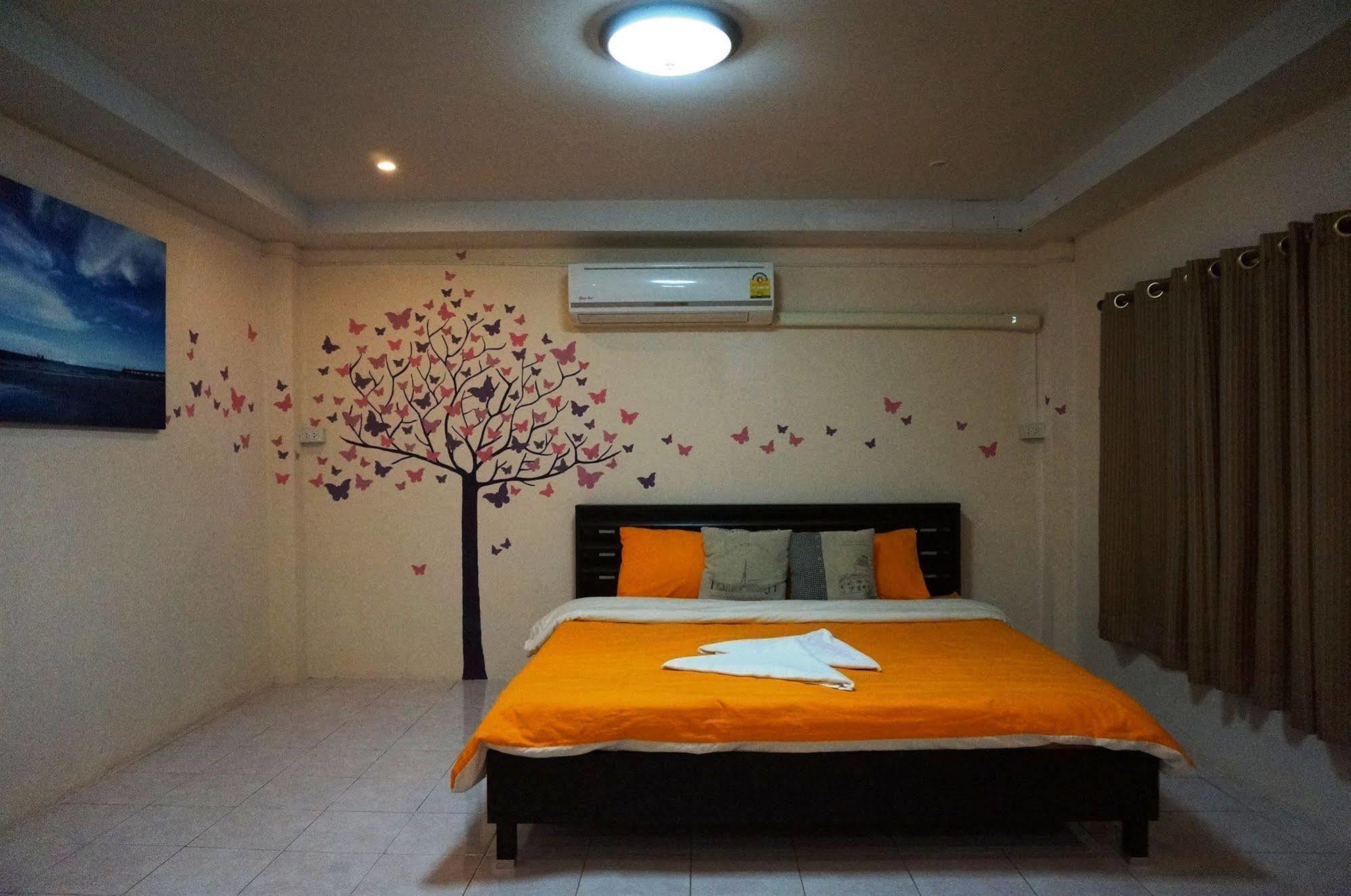 Sunny House Hua Hin Otel Dış mekan fotoğraf